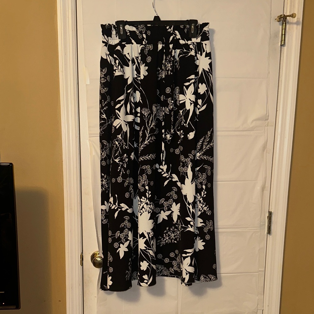Floral Black and White Women's Skirt